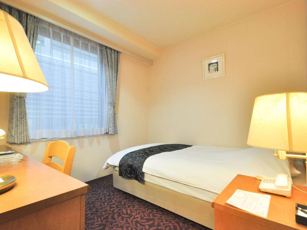 Kobe City Gardens Hotel Екстериор снимка